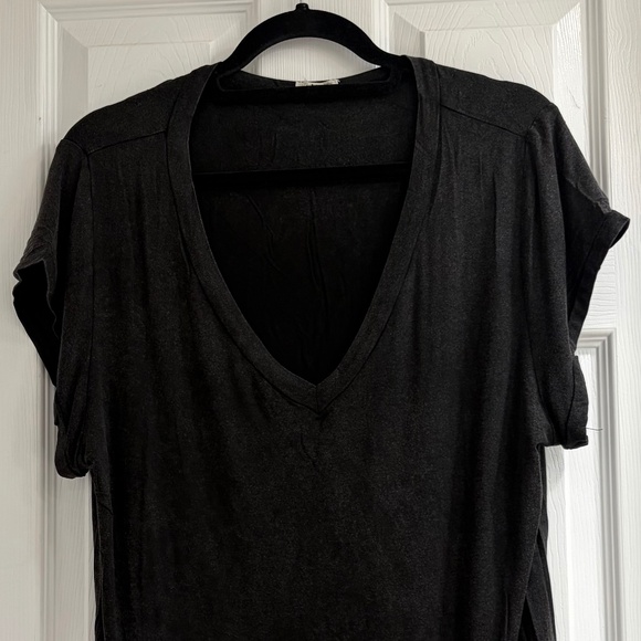 New POL Basic V Neck Short Cap Sleeve T Shirt Dark Charcoal Top Pullover Medium - Picture 3 of 7